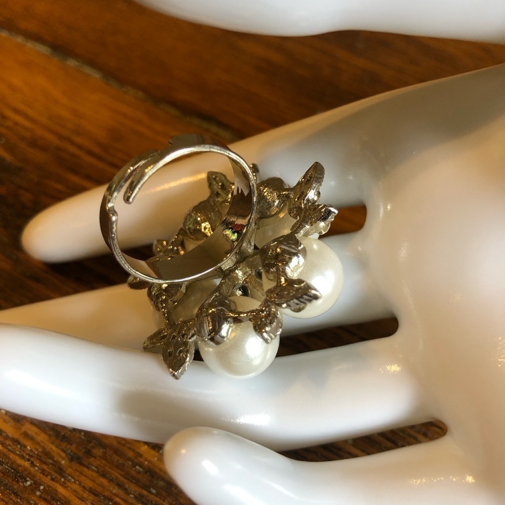 Statement Pearl & Rhinestone Flower Ring - Picture 11 of 13